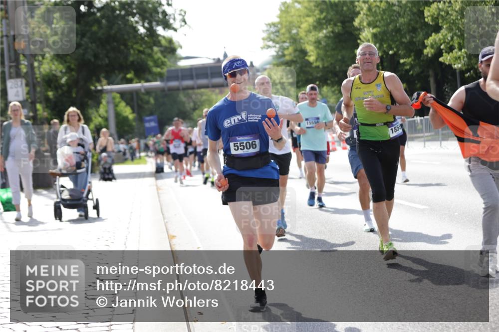 29.06.2025 - hella hamburg halbmarathon Jannik Wohlers http://msf.ph/oto/8218443 29.06.2025 09:50:24 Lombardsbrücke 1441, 2546, 3056, 3626, 4205, 4893, 5026, 5472, 5506, 5508, 5752, 5916, 6080, 6686, 6687, 7110, 8091, 8574, 8958, 10064, 10783, 10922, 11281, 11284, 11305, 11731, 13446, 13876, 13897, 14012, 14092, 14272, 14484, 14555, 14924, 15297, 15372, 15421, 15556, 15623, 15888, 15921, 16249, 16301, 16599, 16689, 17120, 17486, 17623, 17726, 18045, 18442, 18491, 18559, 18803, 19020 meine-sportfotos.de