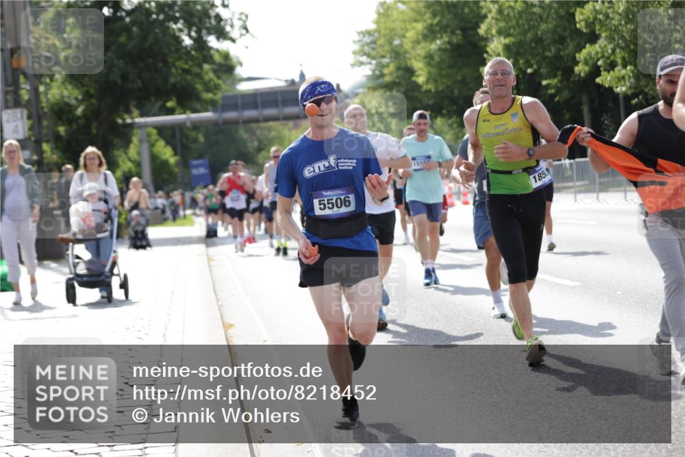 29.06.2025 - hella hamburg halbmarathon Jannik Wohlers http://msf.ph/oto/8218452 29.06.2025 09:50:24 Lombardsbrücke 1441, 2546, 3056, 3626, 4205, 4893, 5026, 5472, 5506, 5508, 5752, 5916, 6080, 6686, 6687, 7110, 8091, 8574, 8958, 10064, 10783, 10922, 11281, 11284, 11305, 11731, 13446, 13876, 13897, 14012, 14092, 14272, 14484, 14555, 14924, 15297, 15372, 15421, 15556, 15623, 15888, 15921, 16249, 16301, 16599, 16689, 17120, 17486, 17623, 17726, 18045, 18442, 18491, 18559, 18803, 19020 meine-sportfotos.de