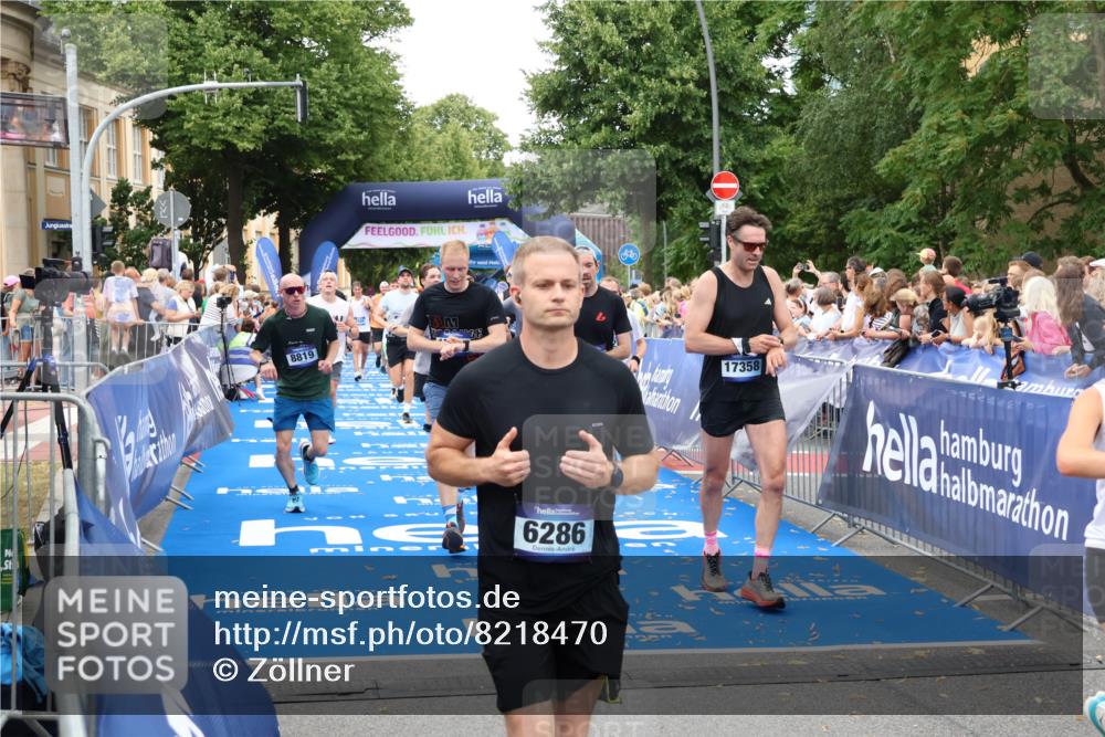 29.06.2025 - hella hamburg halbmarathon Zöllner http://msf.ph/oto/8218470 29.06.2025 10:51:52 Ziel 2396, 2818, 2823, 2880, 4297, 6286, 7224, 8710, 8819, 8856, 9793, 9959, 12224, 15427, 15727, 15831, 16907, 17682, 17815, 17962, 19053, 19137 meine-sportfotos.de