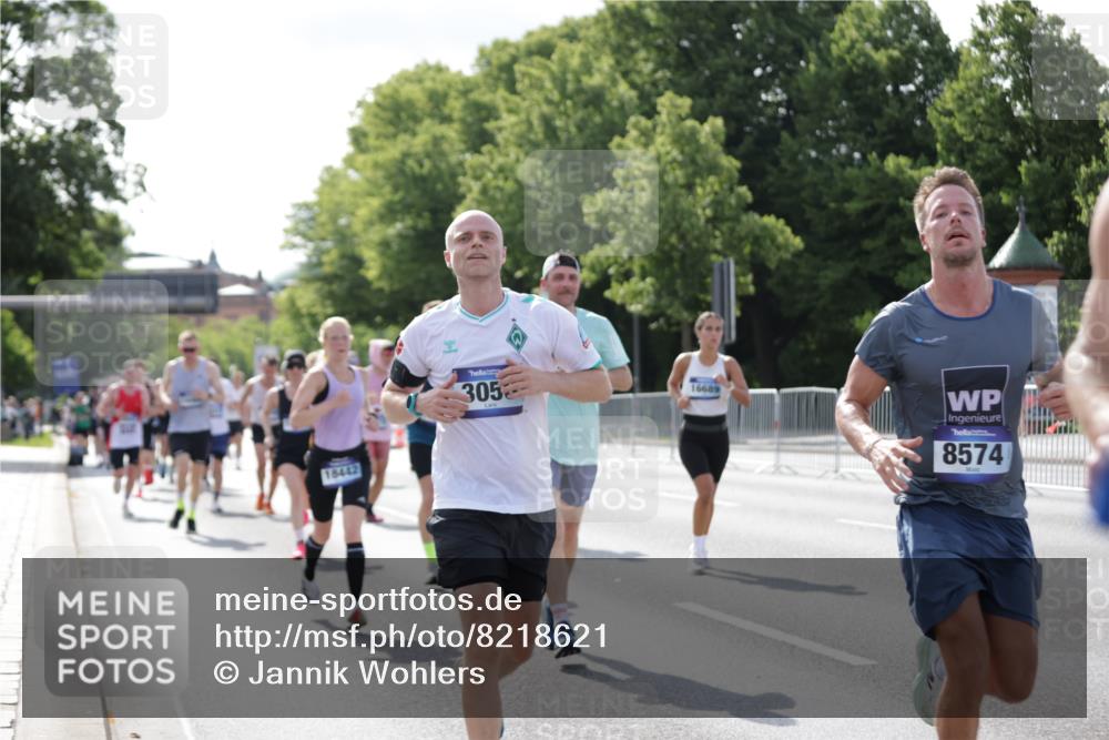 29.06.2025 - hella hamburg halbmarathon Jannik Wohlers http://msf.ph/oto/8218621 29.06.2025 09:50:27 Lombardsbrücke 1441, 1677, 2546, 3056, 3626, 3947, 4893, 5026, 5506, 5752, 5916, 6080, 6429, 6639, 6686, 6687, 7110, 7635, 8091, 8574, 9380, 10064, 10783, 11284, 11305, 11731, 13446, 13876, 13897, 14012, 14092, 14272, 14274, 14484, 14555, 14924, 15297, 15372, 15421, 15556, 15623, 15866, 15873, 15888, 15921, 16249, 16301, 16599, 16689, 17245, 17486, 17623, 17726, 18045, 18055, 18192, 18442, 18559, 18803, 19020 meine-sportfotos.de