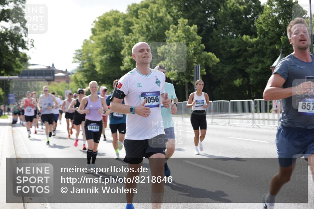 29.06.2025 - hella hamburg halbmarathon Jannik Wohlers http://msf.ph/oto/8218646 29.06.2025 09:50:27 Lombardsbrücke 1441, 1677, 2546, 3056, 3626, 3947, 4893, 5026, 5506, 5752, 5916, 6080, 6429, 6639, 6686, 6687, 7110, 7635, 8091, 8574, 9380, 10064, 10783, 11284, 11305, 11731, 13446, 13876, 13897, 14012, 14092, 14272, 14274, 14484, 14555, 14924, 15297, 15372, 15421, 15556, 15623, 15866, 15873, 15888, 15921, 16249, 16301, 16599, 16689, 17245, 17486, 17623, 17726, 18045, 18055, 18192, 18442, 18559, 18803, 19020 meine-sportfotos.de