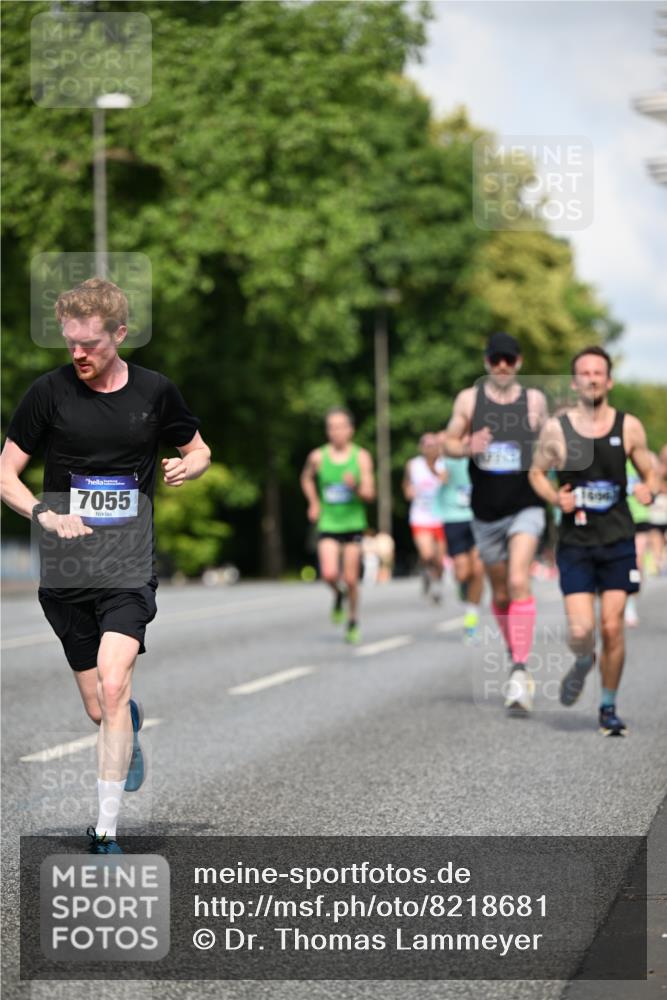 29.06.2025 - hella hamburg halbmarathon Dr. Thomas Lammeyer http://msf.ph/oto/8218681 29.06.2025 09:49:24 Kennedybrücke 1894, 2525, 3809, 3843, 3955, 4463, 4812, 5042, 5550, 6169, 6495, 7055, 7186, 7845, 8062, 8784, 8956, 9345, 10453, 10484, 10929, 11199 meine-sportfotos.de