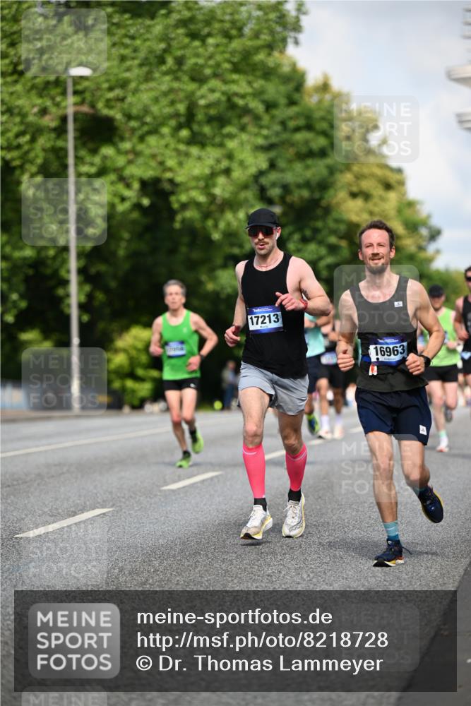 29.06.2025 - hella hamburg halbmarathon Dr. Thomas Lammeyer http://msf.ph/oto/8218728 29.06.2025 09:49:25 Kennedybrücke 1894, 2525, 3809, 3843, 3955, 4463, 4812, 5042, 6169, 6495, 7055, 7186, 7845, 8062, 8784, 8956, 9345, 10453, 10484, 10929, 11199 meine-sportfotos.de