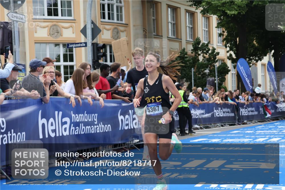 29.06.2025 - hella hamburg halbmarathon Strokosch-Dieckow http://msf.ph/oto/8218747 29.06.2025 10:27:45 Ziel 1122, 5367, 8731, 10655, 17893 meine-sportfotos.de