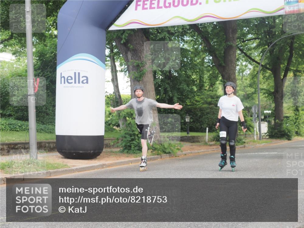 29.06.2025 - hella hamburg halbmarathon KatJ http://msf.ph/oto/8218753 29.06.2025 09:36:26 Zwischen KM18-KM19  meine-sportfotos.de