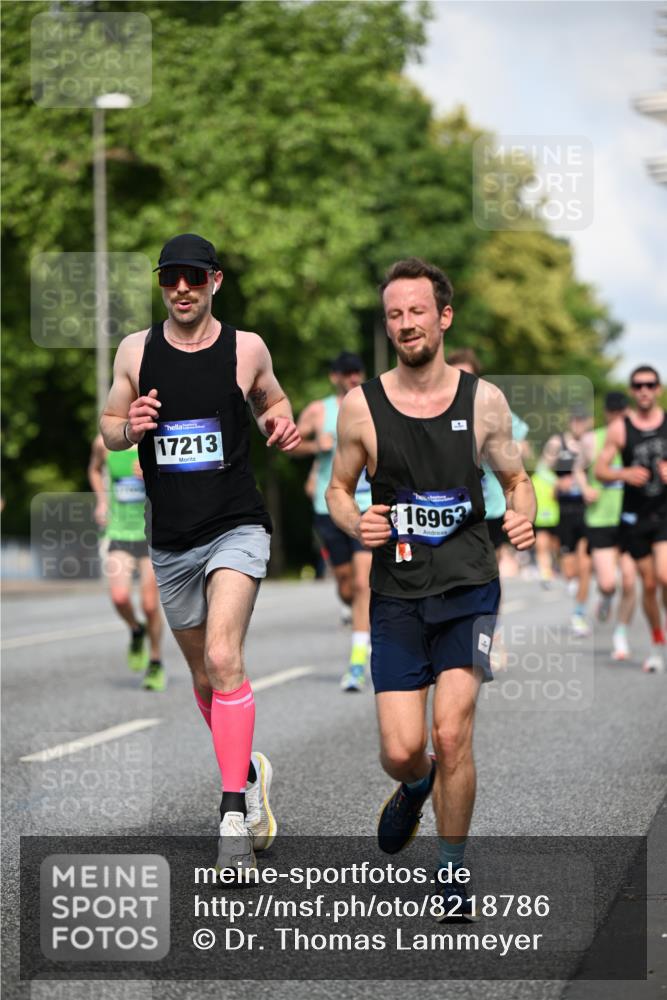 29.06.2025 - hella hamburg halbmarathon Dr. Thomas Lammeyer http://msf.ph/oto/8218786 29.06.2025 09:49:26 Kennedybrücke 1894, 2525, 3809, 3843, 3955, 4463, 4812, 5042, 6169, 6495, 7055, 7845, 8062, 8784, 8956, 9345, 10453, 10929, 11199 meine-sportfotos.de