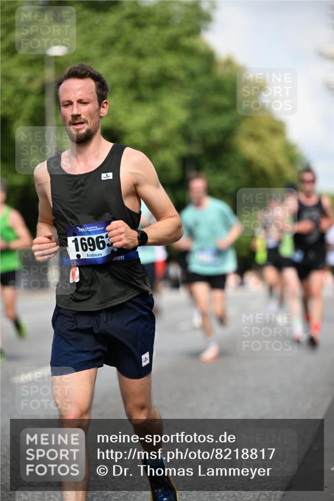 29.06.2025 - hella hamburg halbmarathon Dr. Thomas Lammeyer http://msf.ph/oto/8218817 29.06.2025 09:49:27 Kennedybrücke 1894, 2525, 3809, 3843, 3955, 4463, 4812, 5042, 6169, 6495, 7055, 7845, 8062, 8784, 8956, 9345, 10298, 10453, 10929, 11199 meine-sportfotos.de