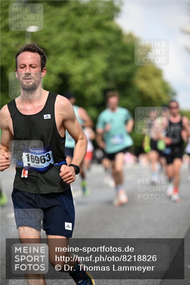 29.06.2025 - hella hamburg halbmarathon Dr. Thomas Lammeyer http://msf.ph/oto/8218826 29.06.2025 09:49:27 Kennedybrücke 1894, 2525, 3809, 3843, 3955, 4463, 4812, 5042, 6169, 6495, 7055, 7845, 8062, 8784, 8956, 9345, 10298, 10453, 10929, 11199 meine-sportfotos.de