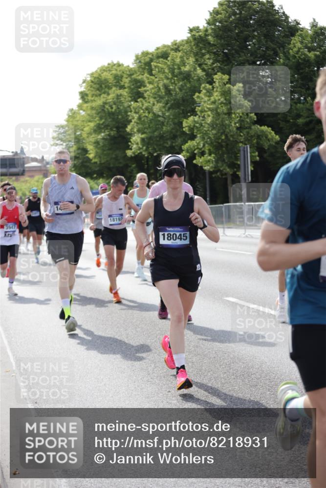 29.06.2025 - hella hamburg halbmarathon Jannik Wohlers http://msf.ph/oto/8218931 29.06.2025 09:50:30 Lombardsbrücke 1441, 1677, 1962, 2546, 3056, 3626, 3947, 4893, 5026, 5087, 5506, 5752, 5916, 6080, 6429, 6639, 6686, 6687, 7110, 7116, 7635, 8091, 8574, 8966, 9380, 10064, 10783, 11284, 11305, 11731, 13897, 14272, 14274, 14484, 14555, 14924, 15297, 15372, 15421, 15556, 15623, 15866, 15873, 15888, 16301, 16599, 16689, 17245, 17623, 17726, 18045, 18055, 18192, 18442, 18559 meine-sportfotos.de