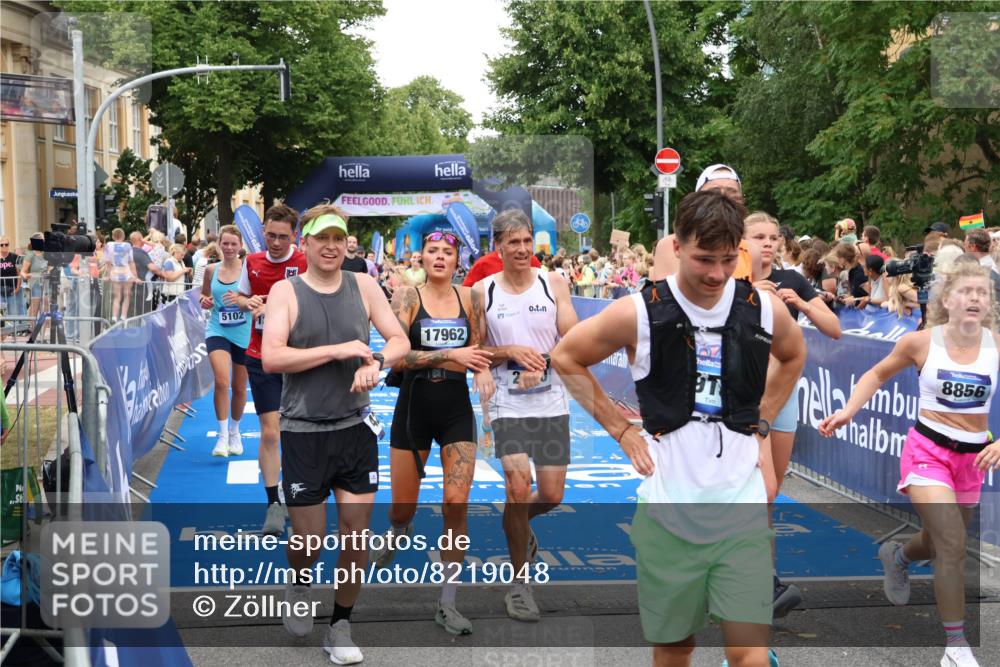 29.06.2025 - hella hamburg halbmarathon Zöllner http://msf.ph/oto/8219048 29.06.2025 10:52:01 Ziel 2818, 2823, 2880, 4033, 4297, 5102, 5336, 6390, 7130, 7409, 7724, 8413, 8856, 8977, 10057, 13799, 15356, 15690, 17962, 17978, 18869 meine-sportfotos.de