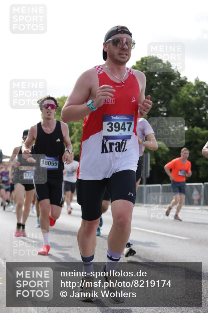 29.06.2025 - hella hamburg halbmarathon Jannik Wohlers http://msf.ph/oto/8219174 29.06.2025 09:50:33 Lombardsbrücke 1256, 1441, 1677, 1962, 2546, 2579, 3056, 3947, 4893, 5026, 5087, 5387, 5506, 5752, 5916, 6080, 6429, 6639, 6686, 6687, 7110, 7116, 7284, 7635, 8091, 8122, 8574, 8966, 9380, 9833, 10193, 10415, 10469, 11284, 11731, 11922, 12434, 13268, 13897, 14274, 14484, 14555, 14924, 15297, 15372, 15421, 15556, 15623, 15866, 15873, 16295, 16599, 16689, 17245, 17623, 17726, 18045, 18055, 18192, 18442, 18559 meine-sportfotos.de