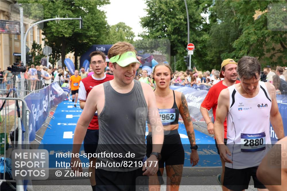 29.06.2025 - hella hamburg halbmarathon Zöllner http://msf.ph/oto/8219177 29.06.2025 10:52:03 Ziel 4033, 5102, 5336, 6390, 7130, 7409, 7724, 8413, 8977, 10057, 15356, 15506, 15690, 16179, 17978, 18869 meine-sportfotos.de