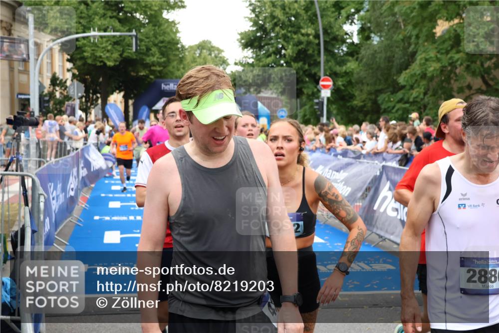 29.06.2025 - hella hamburg halbmarathon Zöllner http://msf.ph/oto/8219203 29.06.2025 10:52:03 Ziel 4033, 5102, 5336, 6390, 7130, 7409, 7724, 8413, 8977, 10057, 15356, 15506, 15690, 16179, 17978, 18869 meine-sportfotos.de