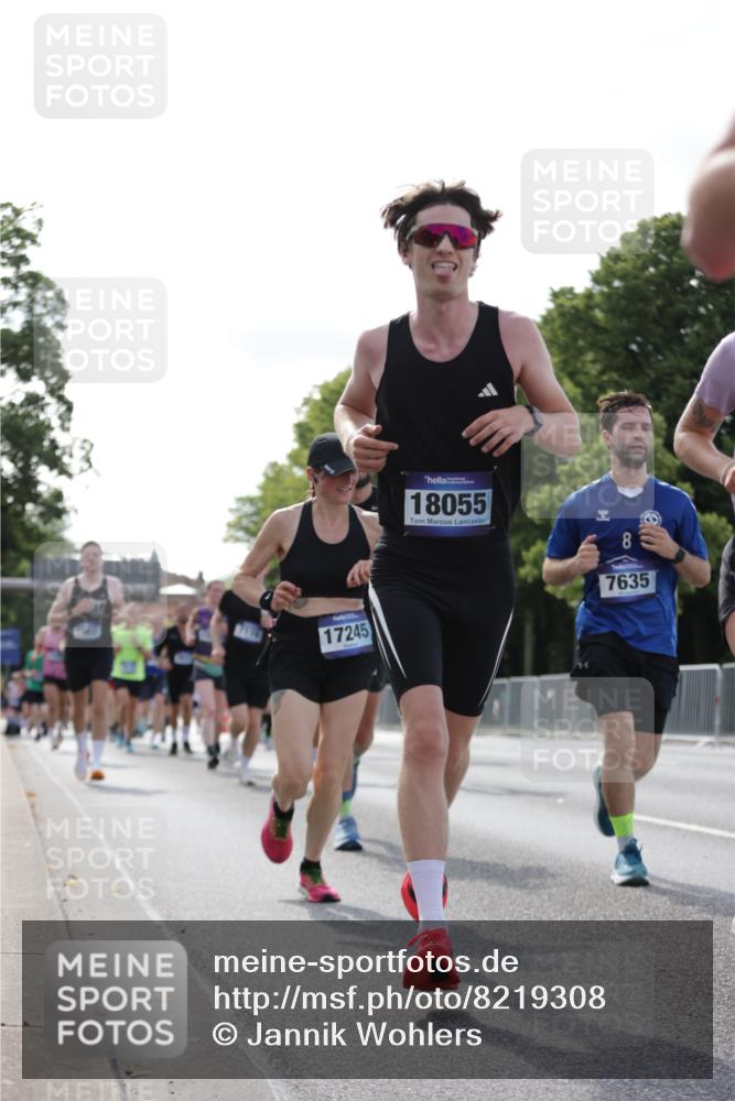 29.06.2025 - hella hamburg halbmarathon Jannik Wohlers http://msf.ph/oto/8219308 29.06.2025 09:50:34 Lombardsbrücke 1256, 1441, 1677, 1962, 2546, 2579, 3056, 3947, 4893, 5026, 5087, 5387, 5506, 5752, 5916, 6429, 6639, 6686, 6687, 7110, 7116, 7284, 7635, 8091, 8122, 8574, 8966, 9380, 9833, 10193, 10415, 10469, 11284, 11731, 11922, 12434, 13268, 13897, 14274, 14484, 14555, 14811, 14924, 15297, 15372, 15421, 15556, 15866, 15873, 16295, 16599, 16689, 17245, 17623, 18045, 18055, 18192, 18442, 18559, 18650 meine-sportfotos.de