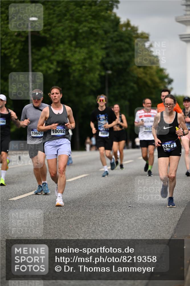 29.06.2025 - hella hamburg halbmarathon Dr. Thomas Lammeyer http://msf.ph/oto/8219358 29.06.2025 10:12:58 Kennedybrücke 1147, 1188, 1823, 2427, 2978, 3762, 4592, 4859, 5885, 6674, 7198, 7348, 9457, 9718, 9823, 9951, 9958, 10035, 10092, 10194, 10609, 10857 meine-sportfotos.de