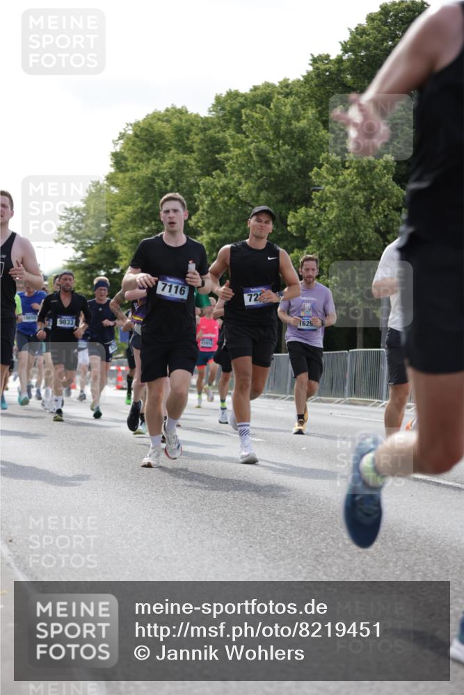 29.06.2025 - hella hamburg halbmarathon Jannik Wohlers http://msf.ph/oto/8219451 29.06.2025 09:50:36 Lombardsbrücke 1256, 1441, 1677, 1962, 2546, 2579, 3056, 3947, 4888, 4889, 4893, 5026, 5087, 5275, 5387, 5506, 5752, 5916, 6429, 6639, 6686, 6687, 7110, 7116, 7284, 7635, 8091, 8122, 8574, 8966, 9380, 9833, 10193, 10415, 10469, 11284, 11922, 12434, 12808, 12915, 13268, 13897, 14274, 14484, 14555, 14811, 14924, 15297, 15372, 15556, 15866, 15873, 16224, 16295, 16599, 16689, 17245, 18045, 18055, 18192, 18442, 18559, 18650 meine-sportfotos.de