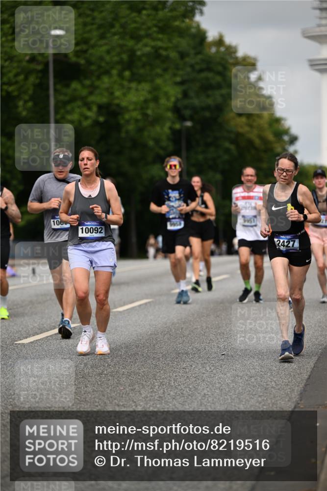 29.06.2025 - hella hamburg halbmarathon Dr. Thomas Lammeyer http://msf.ph/oto/8219516 29.06.2025 10:12:58 Kennedybrücke 1147, 1188, 1823, 2427, 2978, 3762, 4592, 4859, 5885, 6674, 7198, 7348, 9457, 9718, 9823, 9951, 9958, 10035, 10092, 10194, 10609, 10857 meine-sportfotos.de