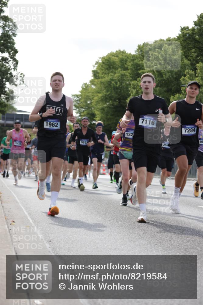 29.06.2025 - hella hamburg halbmarathon Jannik Wohlers http://msf.ph/oto/8219584 29.06.2025 09:50:36 Lombardsbrücke 1256, 1441, 1677, 1962, 2546, 2579, 3056, 3947, 4888, 4889, 4893, 5026, 5087, 5275, 5387, 5506, 5752, 5916, 6429, 6639, 6686, 6687, 7110, 7116, 7284, 7635, 8091, 8122, 8574, 8966, 9380, 9833, 10193, 10415, 10469, 11284, 11922, 12434, 12808, 12915, 13268, 13897, 14274, 14484, 14555, 14811, 14924, 15297, 15372, 15556, 15866, 15873, 16224, 16295, 16599, 16689, 17245, 18045, 18055, 18192, 18442, 18559, 18650 meine-sportfotos.de