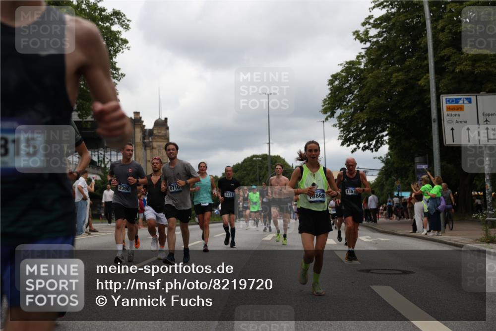 29.06.2025 - hella hamburg halbmarathon Yannick Fuchs http://msf.ph/oto/8219720 29.06.2025 10:45:59 20KM 2287, 2364, 2396, 2397, 2595, 2670, 2818, 4140, 4814, 5008, 5102, 5482, 6286, 6390, 6657, 6776, 7409, 7724, 7732, 7786, 8371, 8413, 8661, 8710, 9074, 9082, 10115, 11551, 11791, 12224, 12367, 12580, 13015, 13047, 13051, 13792, 14122, 14561, 14865, 15356, 15643, 15727, 15829, 15831, 16003, 16179, 16357, 16591, 17033, 17682, 17815, 17962, 17978, 17997, 18019, 18475, 18869, 18982 meine-sportfotos.de