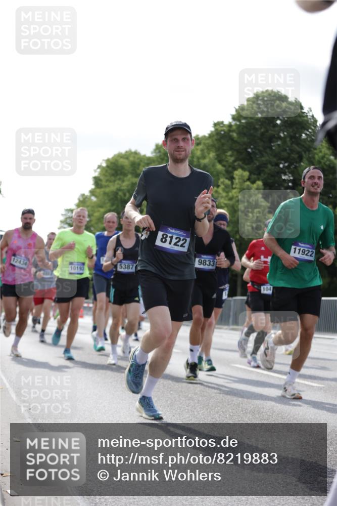 29.06.2025 - hella hamburg halbmarathon Jannik Wohlers http://msf.ph/oto/8219883 29.06.2025 09:50:39 Lombardsbrücke 1256, 1441, 1677, 1962, 2546, 2579, 3056, 3947, 4888, 4889, 5026, 5087, 5275, 5387, 5506, 6429, 6593, 6639, 7110, 7116, 7284, 7635, 8091, 8122, 8319, 8574, 8966, 9371, 9380, 9755, 9833, 10193, 10415, 10469, 11922, 12153, 12434, 12808, 12915, 13268, 13525, 13897, 14274, 14484, 14811, 14924, 15372, 15556, 15706, 15866, 15873, 16224, 16295, 16689, 17245, 17668, 18045, 18055, 18192, 18274, 18442, 18559, 18650 meine-sportfotos.de