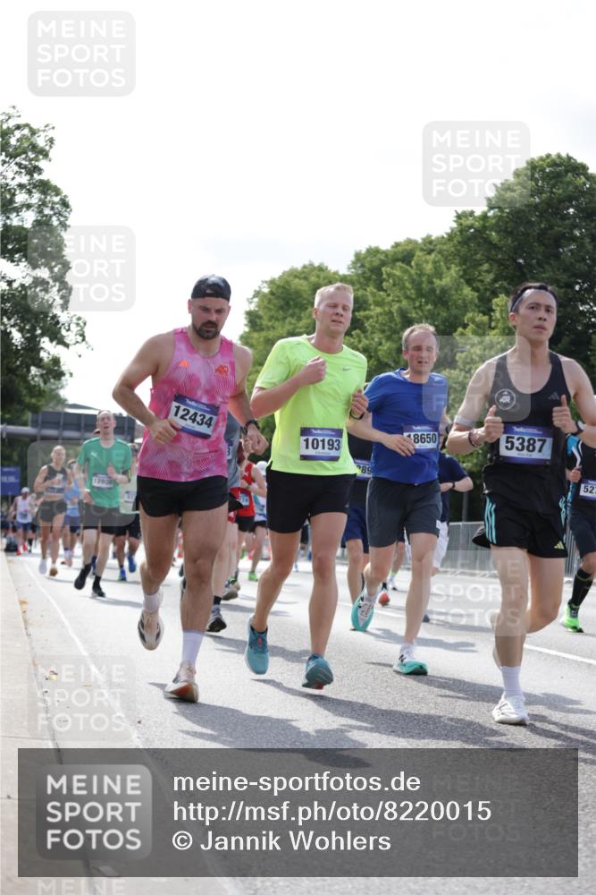 29.06.2025 - hella hamburg halbmarathon Jannik Wohlers http://msf.ph/oto/8220015 29.06.2025 09:50:40 Lombardsbrücke 1256, 1441, 1677, 1962, 2579, 3056, 3947, 4854, 4888, 4889, 5026, 5087, 5275, 5387, 6429, 6593, 6639, 7110, 7116, 7284, 7635, 8091, 8122, 8319, 8574, 8966, 9371, 9380, 9755, 9833, 10193, 10415, 10469, 11922, 12153, 12434, 12808, 12915, 13268, 13525, 14274, 14484, 14811, 14924, 15556, 15654, 15706, 15866, 15873, 16224, 16295, 16689, 17245, 17668, 18045, 18055, 18192, 18274, 18442, 18559, 18650, 18963 meine-sportfotos.de
