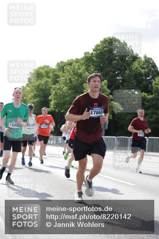 29.06.2025 - hella hamburg halbmarathon Jannik Wohlers http://msf.ph/oto/8220142 29.06.2025 09:50:43 Lombardsbrücke 1256, 1441, 1677, 1962, 2579, 3947, 4854, 4888, 4889, 5087, 5275, 5387, 6429, 6593, 6639, 6721, 6901, 7116, 7284, 7635, 7693, 8091, 8122, 8319, 8966, 9262, 9313, 9371, 9380, 9755, 9833, 10193, 10415, 10469, 11907, 11922, 12153, 12385, 12434, 12808, 12915, 13268, 13525, 14093, 14274, 14447, 14484, 14811, 14924, 15654, 15706, 15866, 15873, 16224, 16295, 16761, 17245, 17668, 18045, 18055, 18192, 18274, 18650, 18963 meine-sportfotos.de