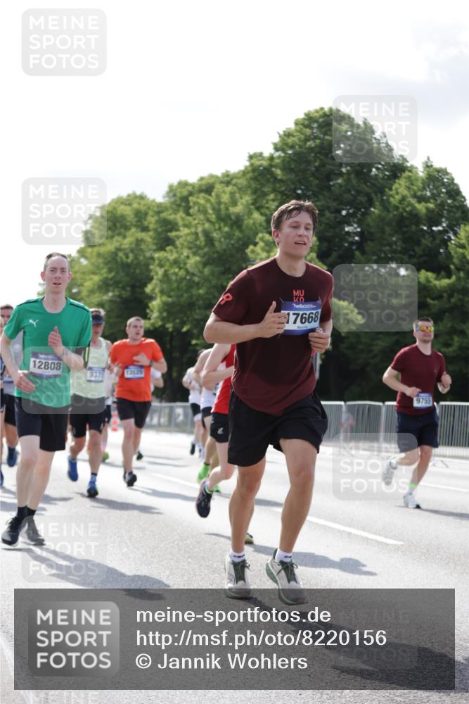 29.06.2025 - hella hamburg halbmarathon Jannik Wohlers http://msf.ph/oto/8220156 29.06.2025 09:50:43 Lombardsbrücke 1256, 1441, 1677, 1962, 2579, 3947, 4854, 4888, 4889, 5087, 5275, 5387, 6429, 6593, 6639, 6721, 6901, 7116, 7284, 7635, 7693, 8091, 8122, 8319, 8966, 9262, 9313, 9371, 9380, 9755, 9833, 10193, 10415, 10469, 11907, 11922, 12153, 12385, 12434, 12808, 12915, 13268, 13525, 14093, 14274, 14447, 14484, 14811, 14924, 15654, 15706, 15866, 15873, 16224, 16295, 16761, 17245, 17668, 18045, 18055, 18192, 18274, 18650, 18963 meine-sportfotos.de