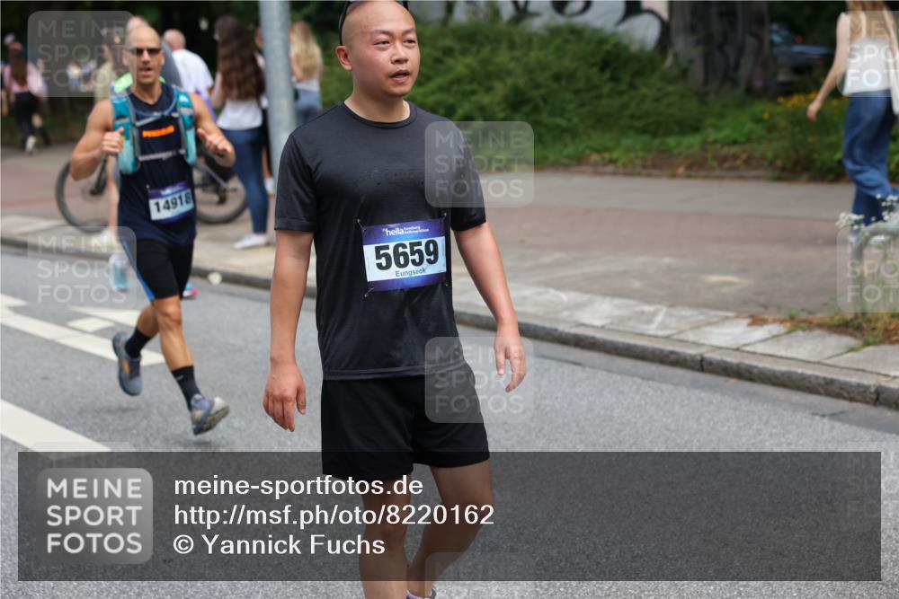 29.06.2025 - hella hamburg halbmarathon Yannick Fuchs http://msf.ph/oto/8220162 29.06.2025 11:23:58 20KM 1148, 1305, 2325, 2744, 2945, 3358, 4008, 4010, 4162, 5223, 5659, 5783, 5825, 6195, 6956, 8149, 9183, 9342, 9883, 10653, 11076, 11415, 11665, 11783, 12126, 14918, 15112, 15983, 16001, 16143, 16246, 16383, 17043, 18097, 18706, 18766, 18883 meine-sportfotos.de