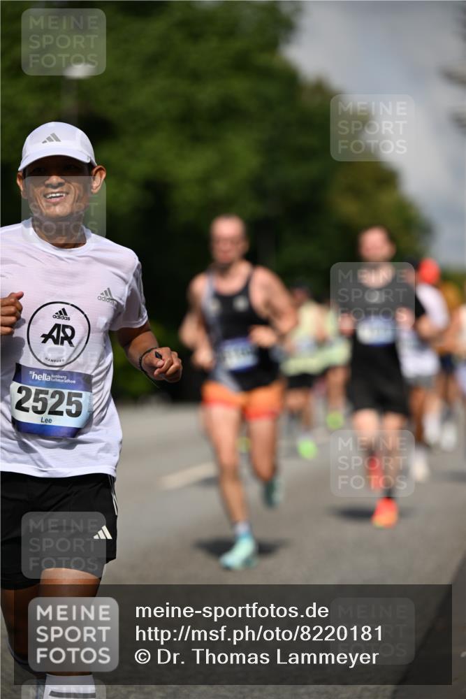 29.06.2025 - hella hamburg halbmarathon Dr. Thomas Lammeyer http://msf.ph/oto/8220181 29.06.2025 09:49:33 Kennedybrücke 2525, 3809, 3843, 3955, 4812, 5042, 6169, 6495, 7055, 7845, 7901, 8784, 8956, 9345, 10298, 10453, 10929, 11199 meine-sportfotos.de