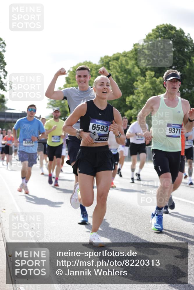 29.06.2025 - hella hamburg halbmarathon Jannik Wohlers http://msf.ph/oto/8220313 29.06.2025 09:50:45 Lombardsbrücke 1256, 1677, 1941, 1962, 2579, 3700, 3947, 4854, 4888, 4889, 5087, 5275, 5387, 6429, 6593, 6639, 6721, 6901, 7116, 7284, 7635, 7693, 8091, 8122, 8319, 8966, 9262, 9313, 9371, 9380, 9755, 9833, 9885, 10193, 10415, 10469, 11907, 11922, 12153, 12385, 12434, 12808, 12915, 13268, 13525, 14093, 14274, 14447, 14484, 14811, 14816, 15654, 15706, 15866, 15873, 16224, 16295, 16761, 17245, 17492, 17668, 17834, 18055, 18192, 18274, 18650, 18963 meine-sportfotos.de