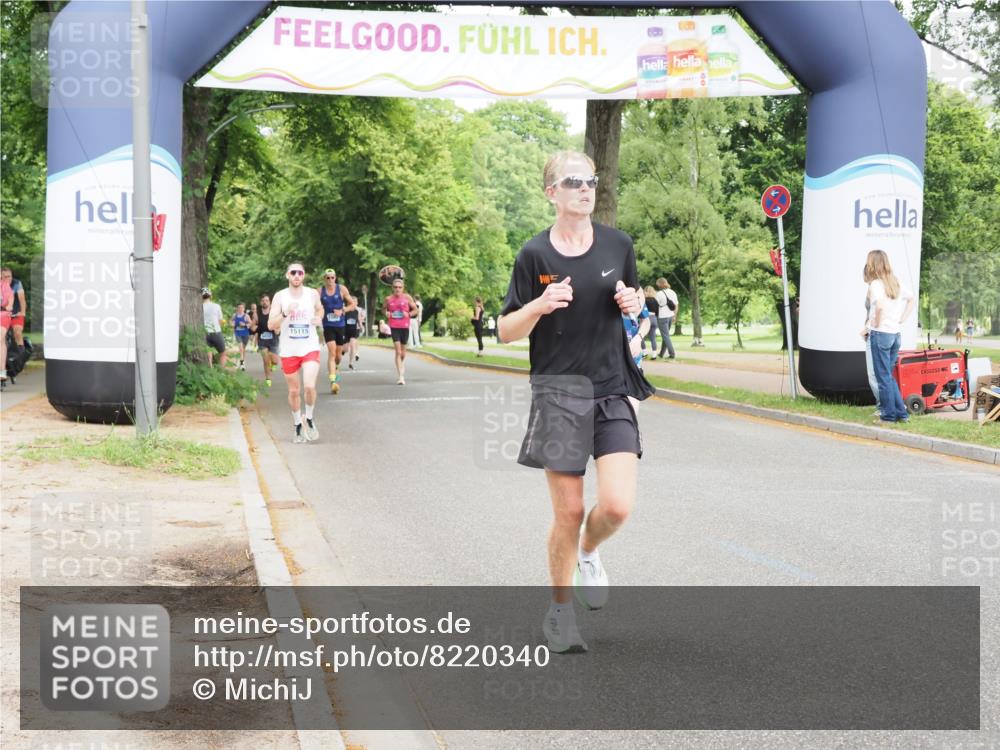 29.06.2025 - hella hamburg halbmarathon MichiJ http://msf.ph/oto/8220340 29.06.2025 10:24:14 Zwischen KM18-KM19 1344, 4050, 4740, 7466, 8901, 10771, 11559, 11898, 12204, 13343, 13419, 14603, 15115, 15390, 15991, 16964 meine-sportfotos.de