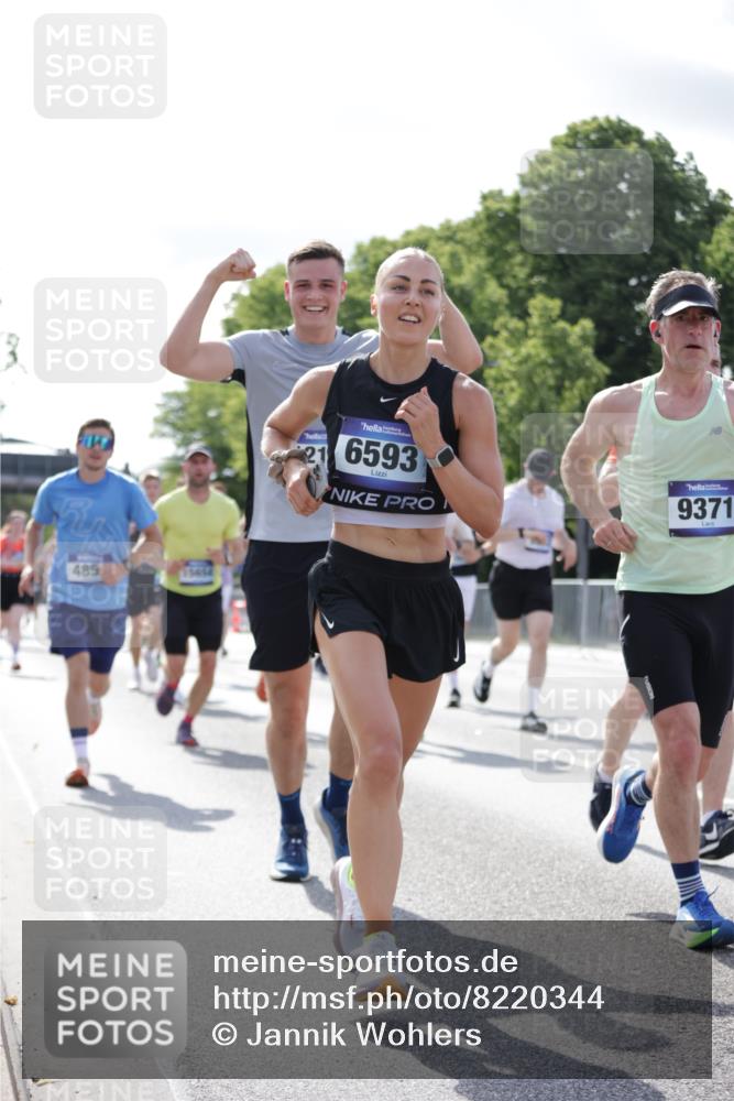 29.06.2025 - hella hamburg halbmarathon Jannik Wohlers http://msf.ph/oto/8220344 29.06.2025 09:50:45 Lombardsbrücke 1256, 1677, 1941, 1962, 2579, 3700, 3947, 4854, 4888, 4889, 5087, 5275, 5387, 6429, 6593, 6639, 6721, 6901, 7116, 7284, 7635, 7693, 8091, 8122, 8319, 8966, 9262, 9313, 9371, 9380, 9755, 9833, 9885, 10193, 10415, 10469, 11907, 11922, 12153, 12385, 12434, 12808, 12915, 13268, 13525, 14093, 14274, 14447, 14484, 14811, 14816, 15654, 15706, 15866, 15873, 16224, 16295, 16761, 17245, 17492, 17668, 17834, 18055, 18192, 18274, 18650, 18963 meine-sportfotos.de