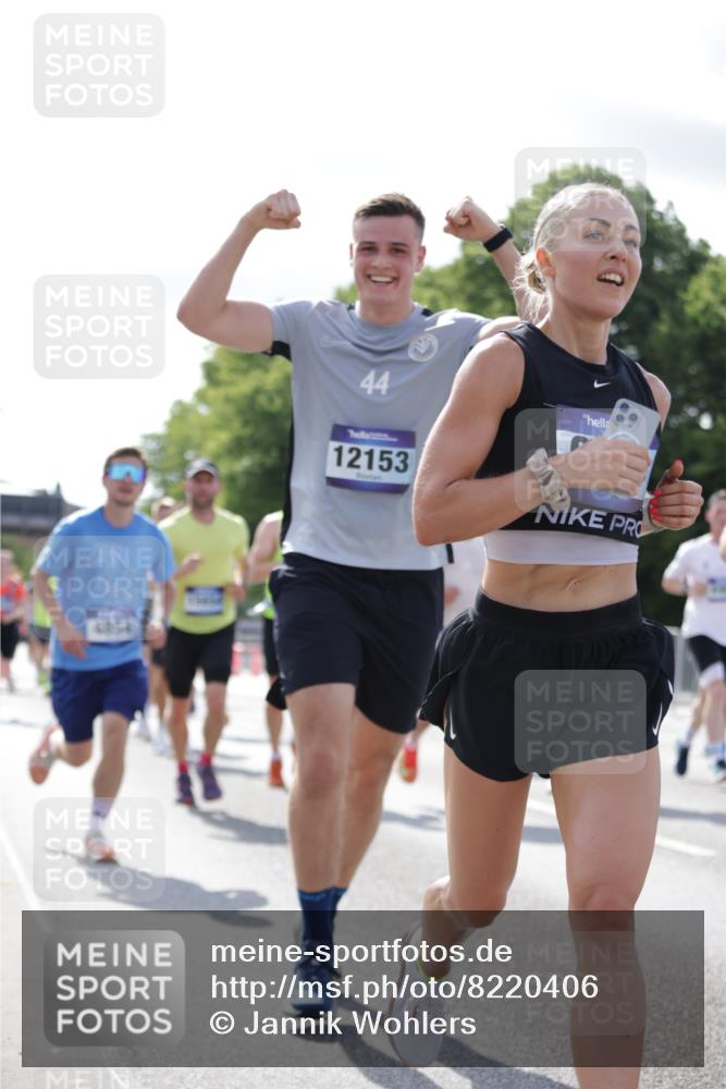29.06.2025 - hella hamburg halbmarathon Jannik Wohlers http://msf.ph/oto/8220406 29.06.2025 09:50:46 Lombardsbrücke 1256, 1677, 1941, 1962, 2579, 3700, 3947, 4854, 4888, 4889, 5087, 5275, 5387, 6429, 6593, 6639, 6721, 6901, 7116, 7284, 7378, 7635, 7693, 7962, 8122, 8319, 8966, 9262, 9313, 9371, 9380, 9755, 9833, 9885, 10193, 10415, 10469, 11907, 11922, 12153, 12385, 12434, 12808, 12915, 13268, 13525, 14093, 14274, 14447, 14811, 14816, 15654, 15706, 15866, 15873, 16224, 16295, 16761, 17245, 17492, 17668, 17834, 18055, 18192, 18274, 18650, 18963 meine-sportfotos.de