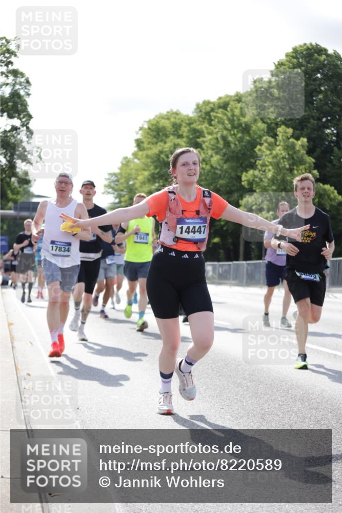 29.06.2025 - hella hamburg halbmarathon Jannik Wohlers http://msf.ph/oto/8220589 29.06.2025 09:50:50 Lombardsbrücke 1136, 1256, 1912, 1941, 1962, 2579, 3700, 4854, 4888, 4889, 5275, 5387, 6593, 6721, 6901, 7116, 7284, 7378, 7693, 7962, 8122, 8319, 8966, 9262, 9313, 9371, 9755, 9833, 9885, 10193, 10415, 10469, 11907, 11922, 12153, 12385, 12434, 12808, 12915, 13268, 13525, 14093, 14201, 14210, 14447, 14811, 14816, 15424, 15654, 15706, 15862, 16224, 16295, 16656, 16761, 17492, 17668, 17834, 18274, 18650, 18963 meine-sportfotos.de