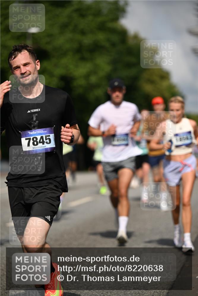 29.06.2025 - hella hamburg halbmarathon Dr. Thomas Lammeyer http://msf.ph/oto/8220638 29.06.2025 09:49:36 Kennedybrücke 2525, 3809, 3843, 3955, 4812, 5042, 6169, 6495, 7055, 7534, 7845, 7901, 8784, 8956, 9345, 10298, 10453, 10929, 11199, 11230 meine-sportfotos.de
