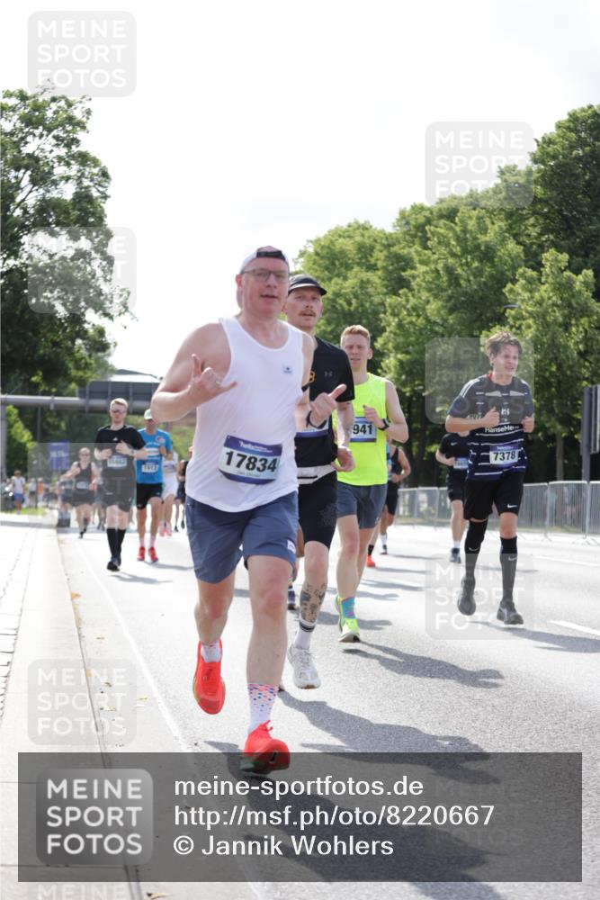 29.06.2025 - hella hamburg halbmarathon Jannik Wohlers http://msf.ph/oto/8220667 29.06.2025 09:50:51 Lombardsbrücke 1136, 1256, 1912, 1941, 1962, 2579, 3700, 4854, 4888, 4889, 5275, 5387, 6593, 6721, 6901, 7116, 7284, 7378, 7693, 7962, 8122, 8319, 8966, 9262, 9313, 9371, 9755, 9833, 9885, 10193, 10415, 10469, 11049, 11907, 11922, 12153, 12385, 12434, 12808, 12915, 13268, 13525, 14093, 14201, 14210, 14447, 14811, 14816, 15424, 15654, 15706, 15862, 16224, 16295, 16656, 16761, 17492, 17668, 17834, 18274, 18650, 18963 meine-sportfotos.de