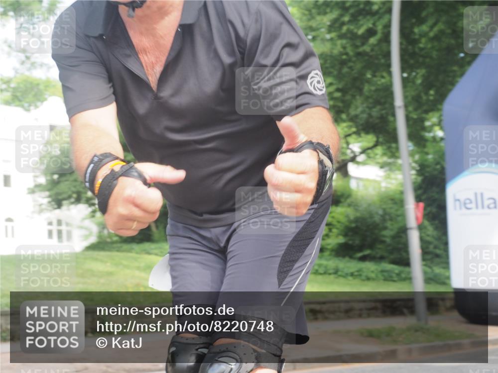 29.06.2025 - hella hamburg halbmarathon KatJ http://msf.ph/oto/8220748 29.06.2025 09:36:43 Zwischen KM18-KM19  meine-sportfotos.de