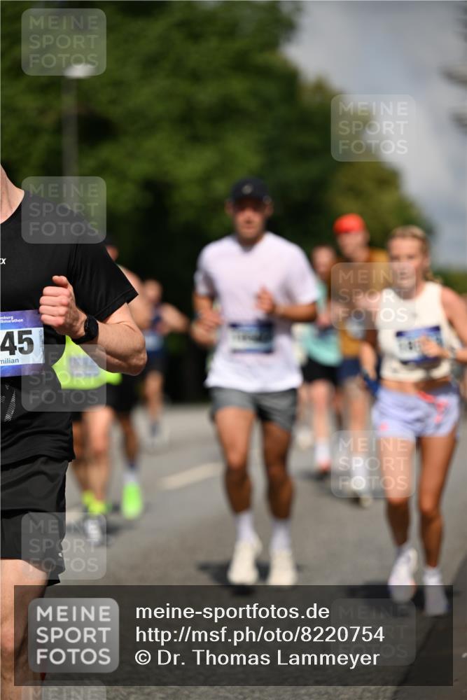 29.06.2025 - hella hamburg halbmarathon Dr. Thomas Lammeyer http://msf.ph/oto/8220754 29.06.2025 09:49:36 Kennedybrücke 2525, 3809, 3843, 3955, 4812, 5042, 6169, 6495, 7055, 7534, 7845, 7901, 8784, 8956, 9345, 10298, 10453, 10929, 11199, 11230 meine-sportfotos.de