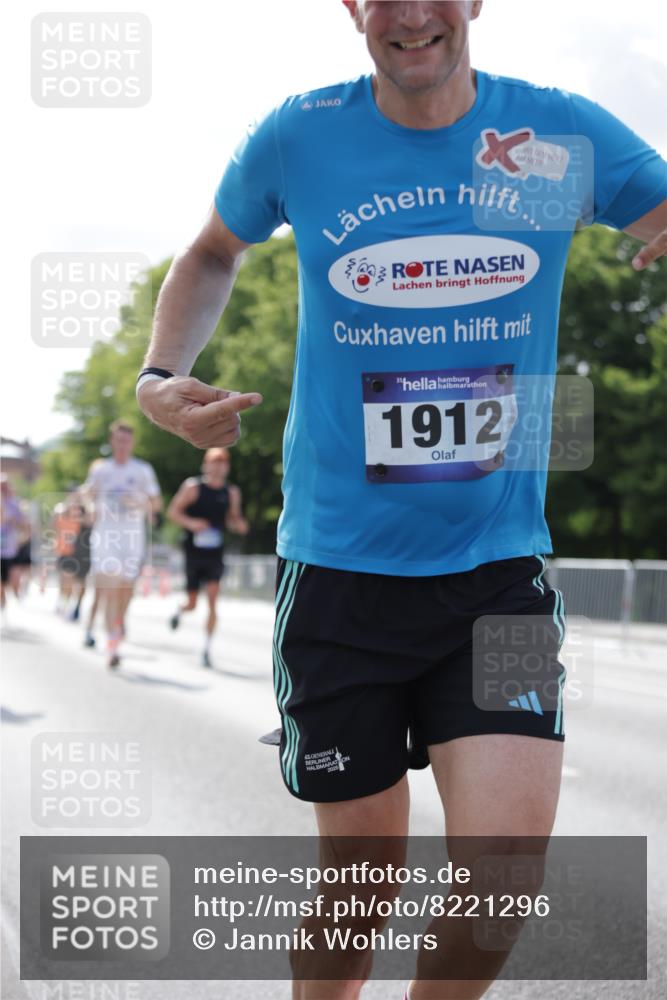 29.06.2025 - hella hamburg halbmarathon Jannik Wohlers http://msf.ph/oto/8221296 29.06.2025 09:50:57 Lombardsbrücke 1136, 1912, 1920, 1941, 2972, 3523, 3700, 4759, 4854, 4889, 4999, 6593, 6721, 6901, 7378, 7693, 7962, 8319, 9262, 9313, 9371, 9755, 9885, 11049, 11907, 11959, 12153, 12385, 12808, 13525, 14093, 14201, 14210, 14447, 14816, 15383, 15424, 15654, 15706, 15857, 15862, 16224, 16656, 16761, 17492, 17668, 17724, 17834, 18013, 18274, 18868, 18963, 18970 meine-sportfotos.de