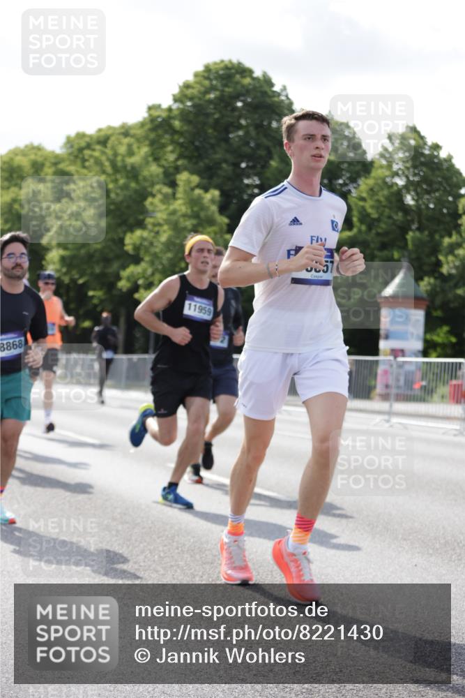 29.06.2025 - hella hamburg halbmarathon Jannik Wohlers http://msf.ph/oto/8221430 29.06.2025 09:51:00 Lombardsbrücke 1136, 1570, 1912, 1920, 1941, 2972, 3523, 3700, 4297, 4759, 4854, 4999, 5375, 5410, 6721, 6901, 7363, 7378, 7693, 7962, 9262, 9313, 9364, 9885, 11049, 11907, 11959, 12385, 14093, 14201, 14210, 14447, 14722, 14816, 15383, 15424, 15654, 15706, 15857, 15862, 16656, 16660, 16761, 17492, 17724, 17834, 18013, 18868, 18963, 18970 meine-sportfotos.de