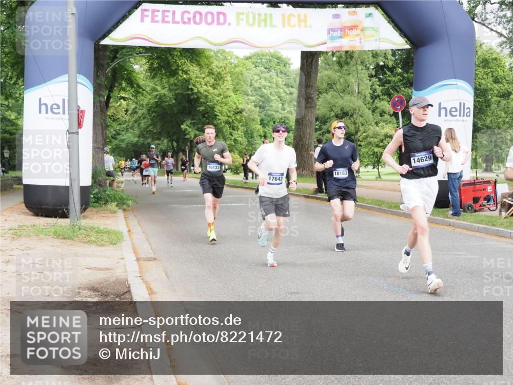 29.06.2025 - hella hamburg halbmarathon MichiJ http://msf.ph/oto/8221472 29.06.2025 10:24:26 Zwischen KM18-KM19 1562, 1889, 4944, 5554, 12751, 13252, 14629, 14841, 17022, 17306, 18183, 18220 meine-sportfotos.de