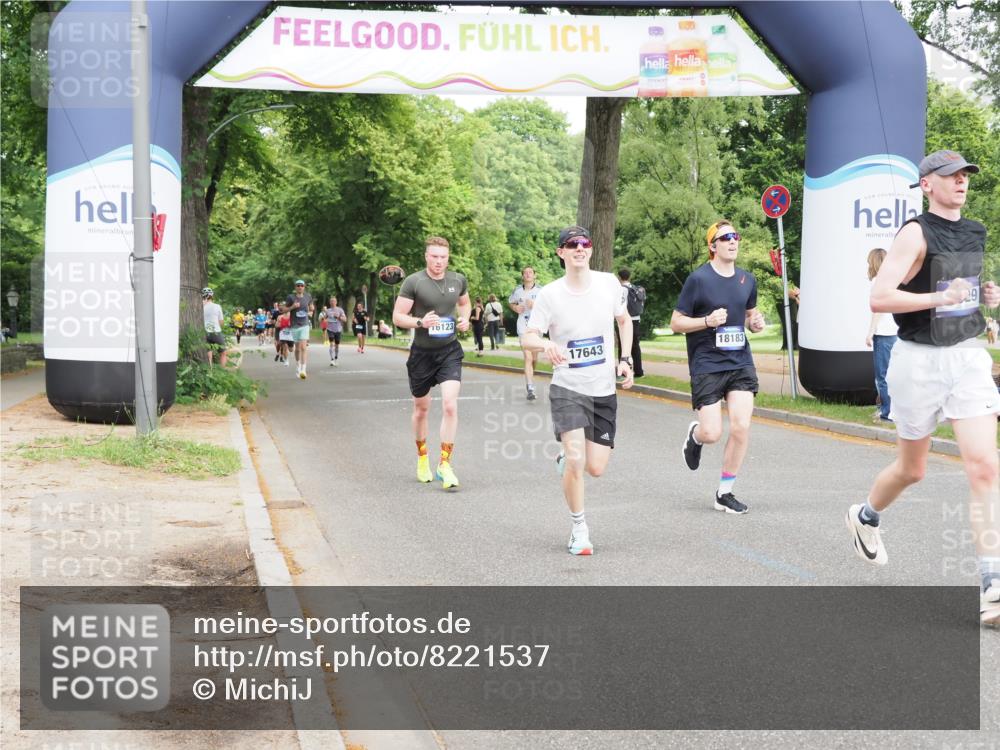 29.06.2025 - hella hamburg halbmarathon MichiJ http://msf.ph/oto/8221537 29.06.2025 10:24:27 Zwischen KM18-KM19 1889, 4944, 5554, 12751, 13252, 14629, 14841, 16123, 17022, 17306, 17643, 18183 meine-sportfotos.de