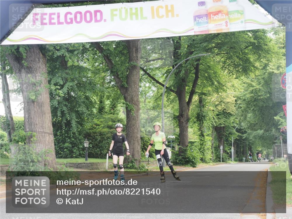 29.06.2025 - hella hamburg halbmarathon KatJ http://msf.ph/oto/8221540 29.06.2025 09:37:38 Zwischen KM18-KM19  meine-sportfotos.de