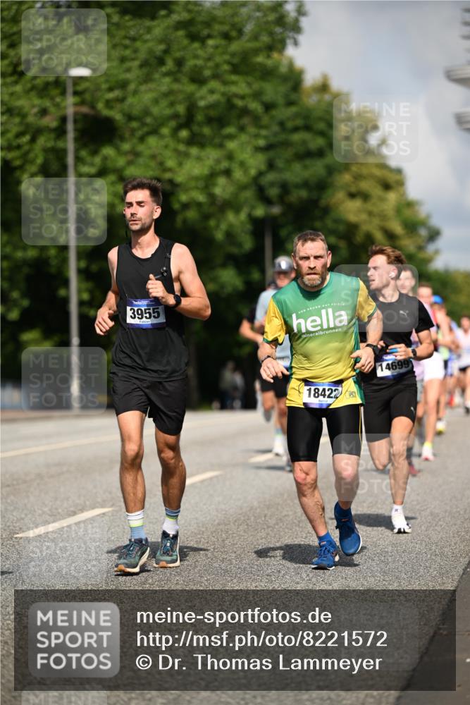 29.06.2025 - hella hamburg halbmarathon Dr. Thomas Lammeyer http://msf.ph/oto/8221572 29.06.2025 09:49:42 Kennedybrücke 1344, 2525, 3809, 3843, 3955, 4477, 5042, 6169, 6495, 7534, 7628, 7845, 7901, 8784, 8956, 10298, 10453, 10865, 10929, 11199, 11230 meine-sportfotos.de