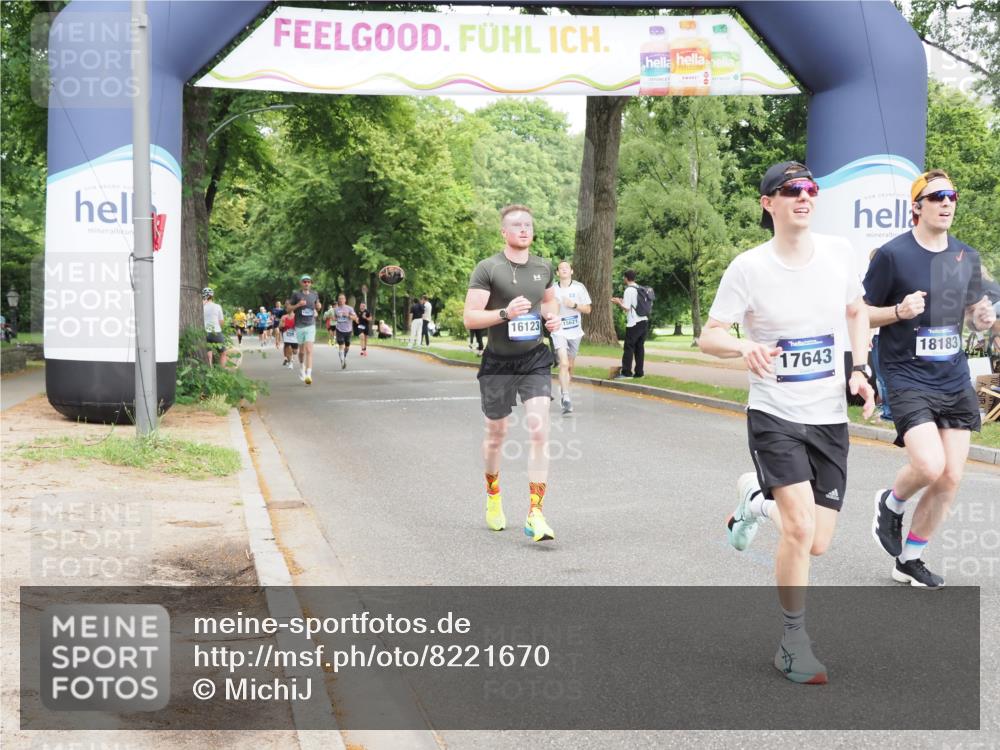 29.06.2025 - hella hamburg halbmarathon MichiJ http://msf.ph/oto/8221670 29.06.2025 10:24:27 Zwischen KM18-KM19 1889, 4944, 5554, 12751, 13252, 14629, 14841, 16123, 17022, 17306, 17643, 18183 meine-sportfotos.de