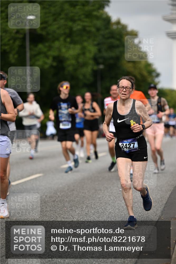 29.06.2025 - hella hamburg halbmarathon Dr. Thomas Lammeyer http://msf.ph/oto/8221678 29.06.2025 10:13:00 Kennedybrücke 1147, 1188, 1823, 2427, 2978, 3762, 4592, 4859, 5885, 6674, 7198, 9718, 9823, 9951, 9958, 10035, 10092, 10194, 10609, 10857 meine-sportfotos.de
