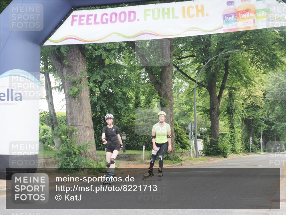 29.06.2025 - hella hamburg halbmarathon KatJ http://msf.ph/oto/8221713 29.06.2025 09:37:39 Zwischen KM18-KM19  meine-sportfotos.de