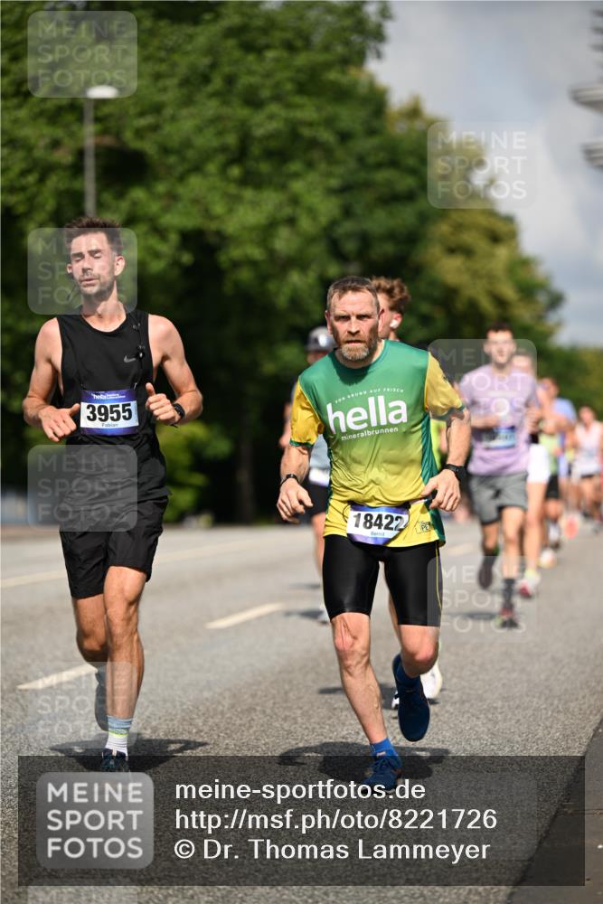 29.06.2025 - hella hamburg halbmarathon Dr. Thomas Lammeyer http://msf.ph/oto/8221726 29.06.2025 09:49:42 Kennedybrücke 1344, 2525, 3809, 3843, 3955, 4477, 5042, 6169, 6495, 7534, 7628, 7845, 7901, 8784, 8956, 10298, 10453, 10865, 10929, 11199, 11230 meine-sportfotos.de