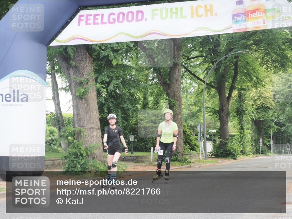 29.06.2025 - hella hamburg halbmarathon KatJ http://msf.ph/oto/8221766 29.06.2025 09:37:39 Zwischen KM18-KM19  meine-sportfotos.de