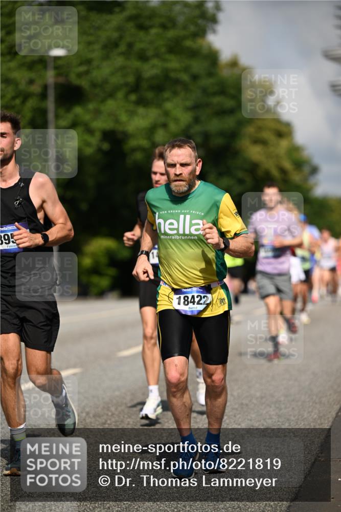 29.06.2025 - hella hamburg halbmarathon Dr. Thomas Lammeyer http://msf.ph/oto/8221819 29.06.2025 09:49:43 Kennedybrücke 1344, 2525, 3809, 3843, 3955, 4477, 4944, 5042, 6169, 7534, 7628, 7845, 7901, 8784, 8956, 10298, 10453, 10865, 10929, 11230 meine-sportfotos.de